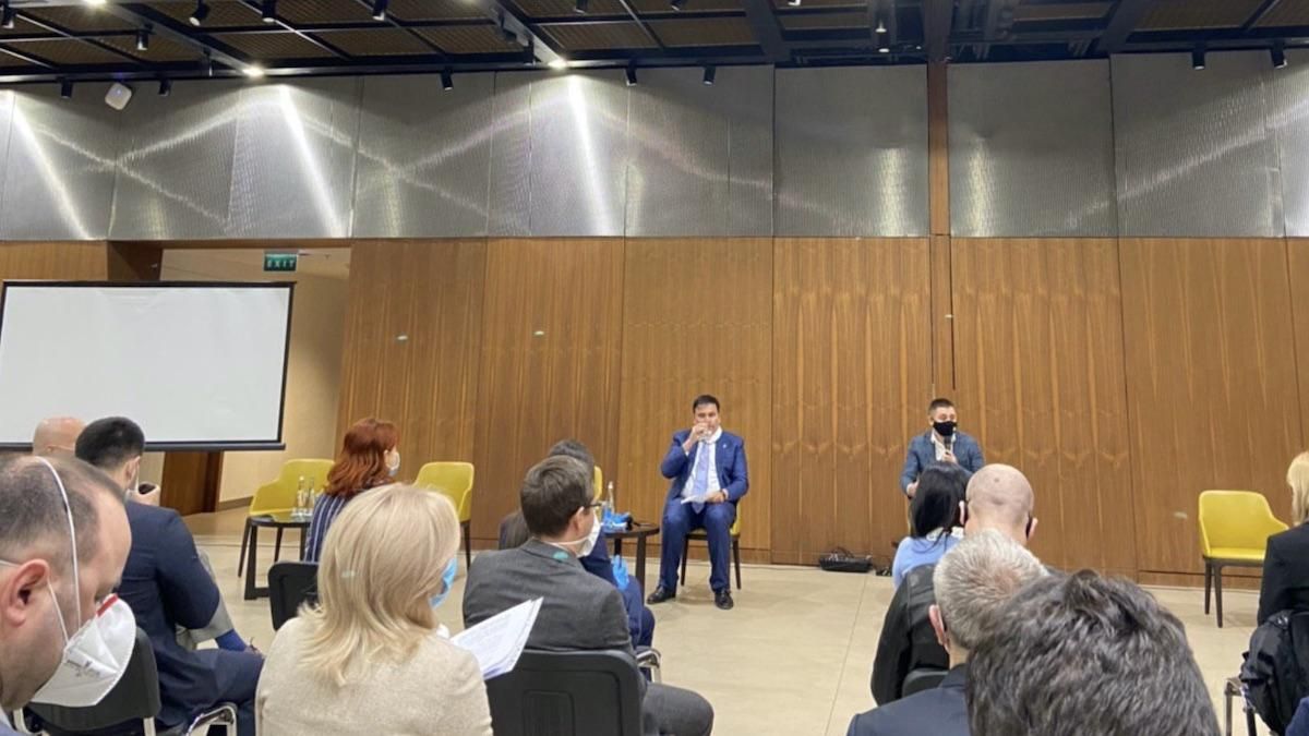 Саакашвили на заседании фракции Слуги народа без защитной маски: фото Саакашвили на заседании фракции Слуги народа без защитной маски: фото