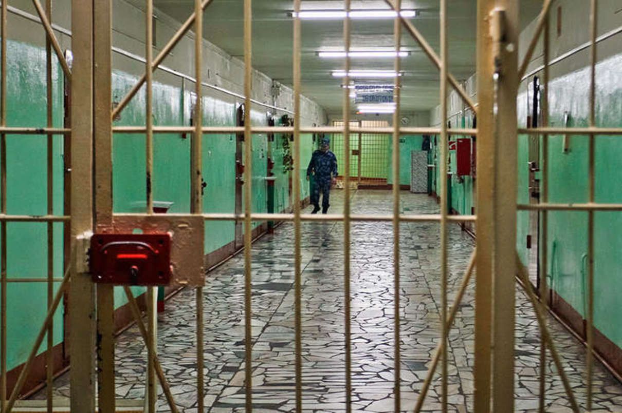 Кабмин внесет в Раду закон об амнистии: скольких заключенных хотят уволить