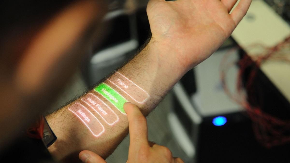 Инженеры создали многофункциональную электронную кожу, работающую от пота Инженеры создали многофункциональную электронную кожу, работающую от пота