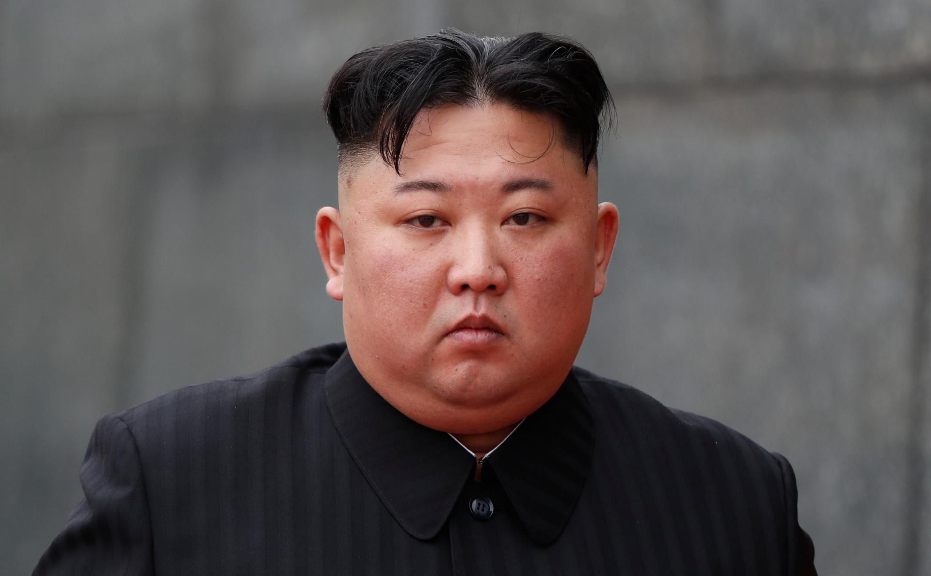 Ким Чен Ын не появляется на людях: государственные СМИ распространяют письма от его имени