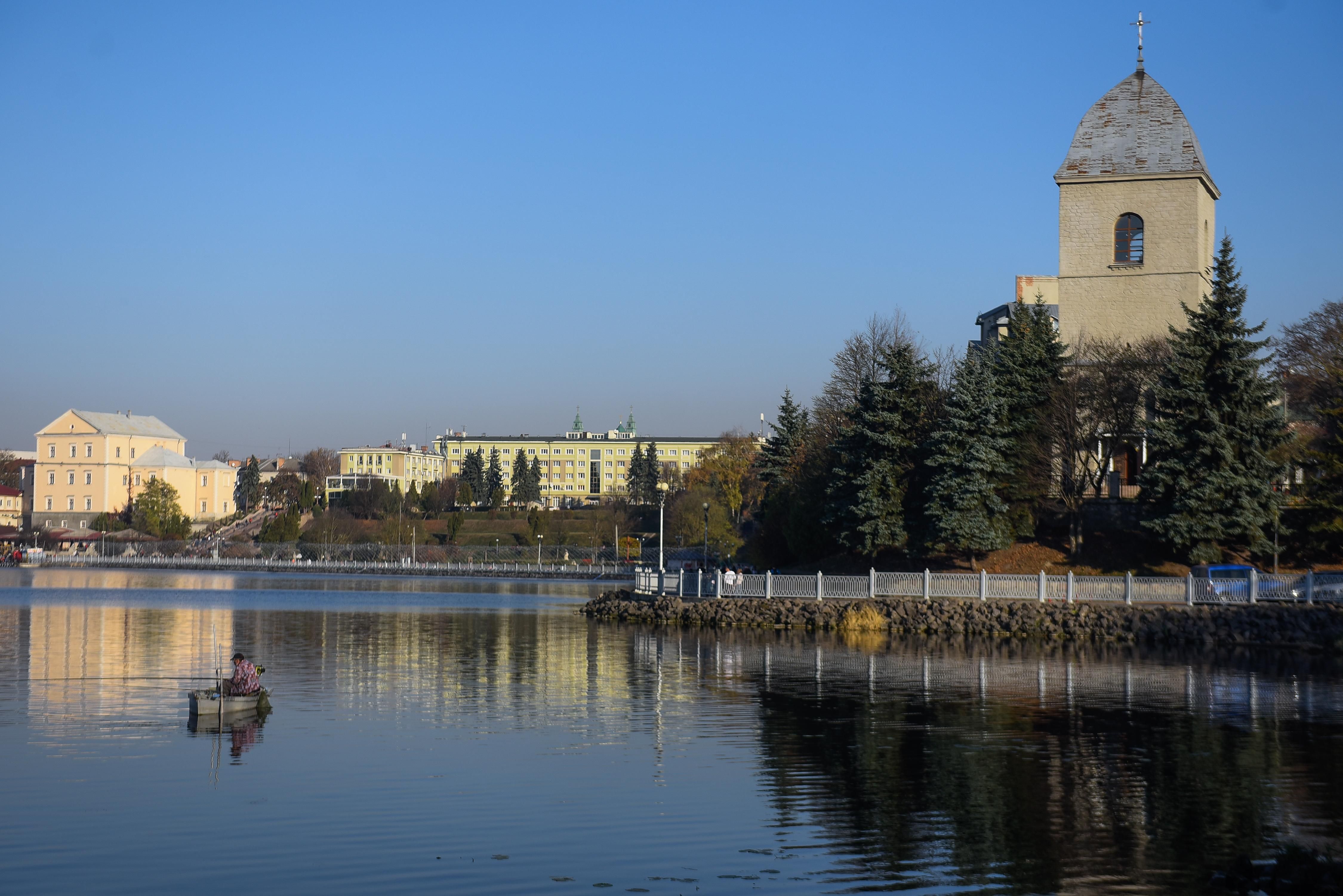 По Тернополю розгулював п'яний чоловік з коронавірусом По Тернополю розгулював п'яний чоловік з коронавірусом