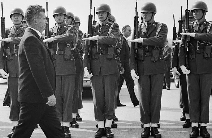 Румунська Румунська