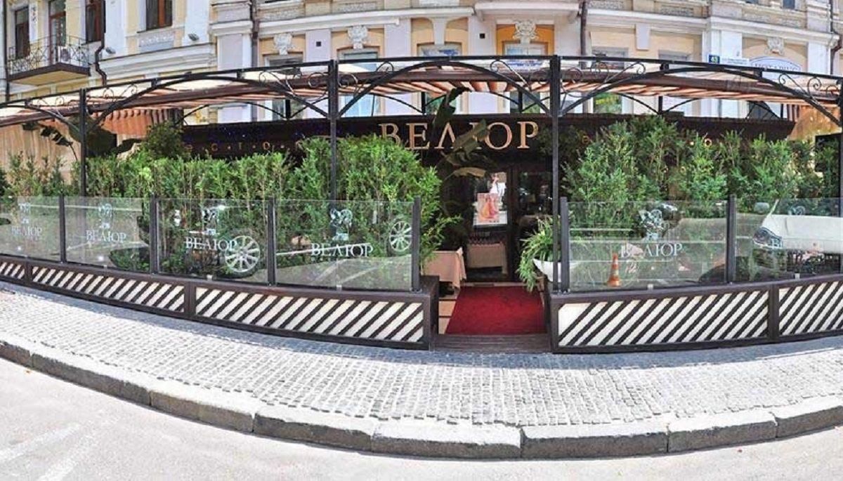 Вход в ресторан "Велюр" замуровали: Олег Ляшко перепутал двери Вход в ресторан "Велюр" замуровали: Олег Ляшко перепутал двери