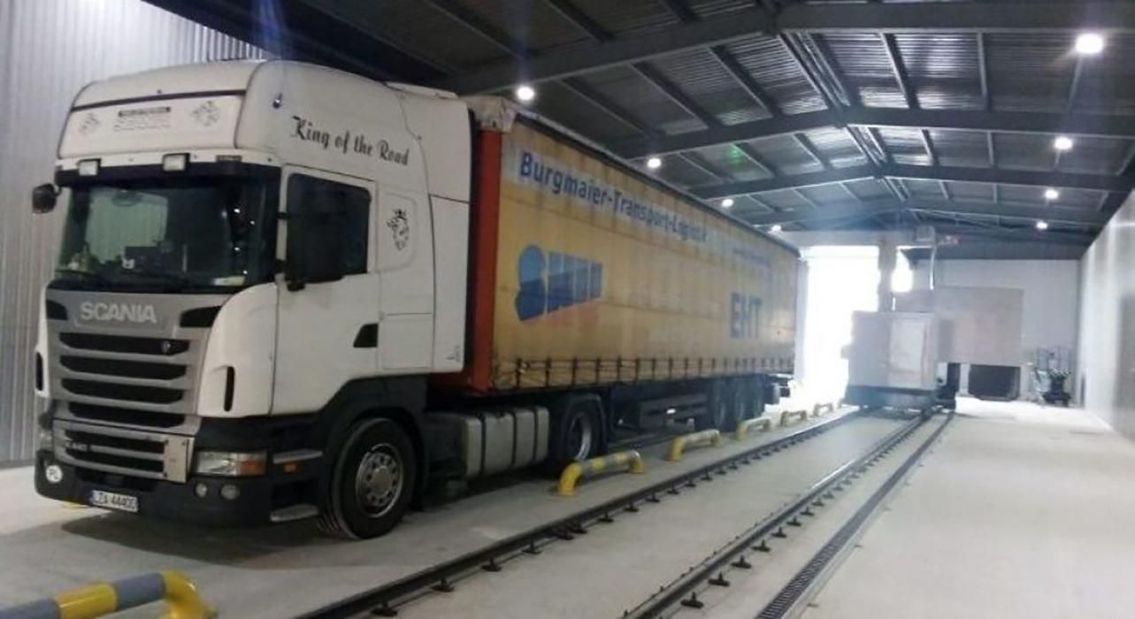 Система сканерів працює вже 4 місяці: Нефьодов відповів на звинувачення міністра фінансів Система сканерів працює вже 4 місяці: Нефьодов відповів на звинувачення міністра фінансів