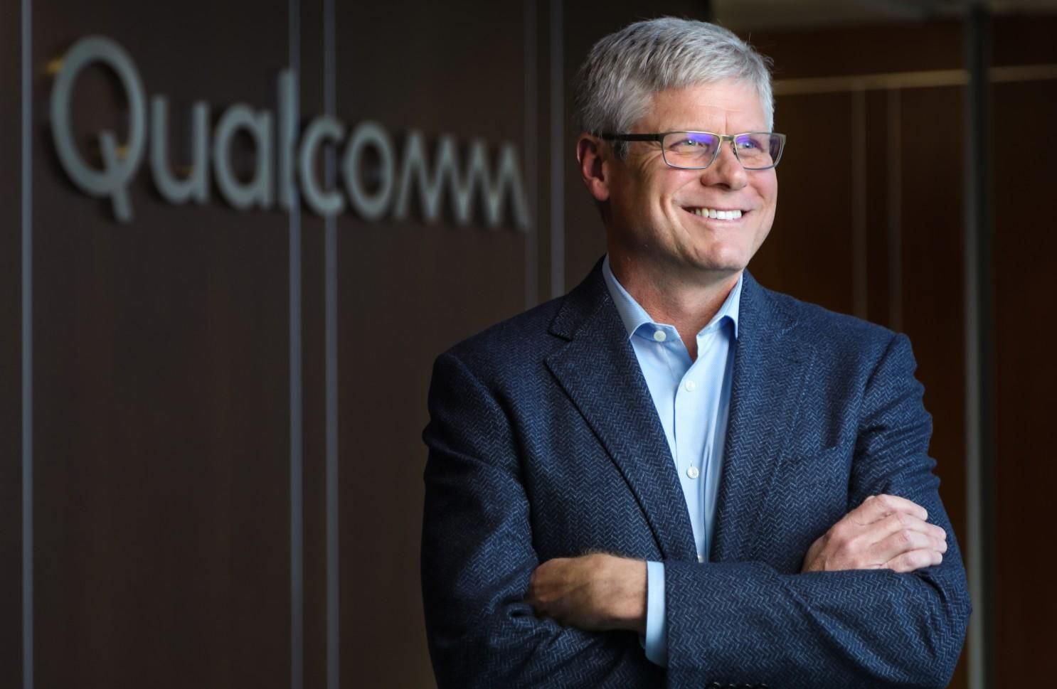 Гендиректор Qualcomm прогнозує суттєве падіння продажу смартфонів Гендиректор Qualcomm прогнозує суттєве падіння продажу смартфонів