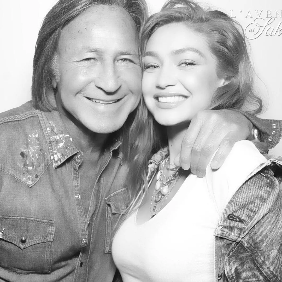 джіджі хадід вагітна джіджі хадід вагітна