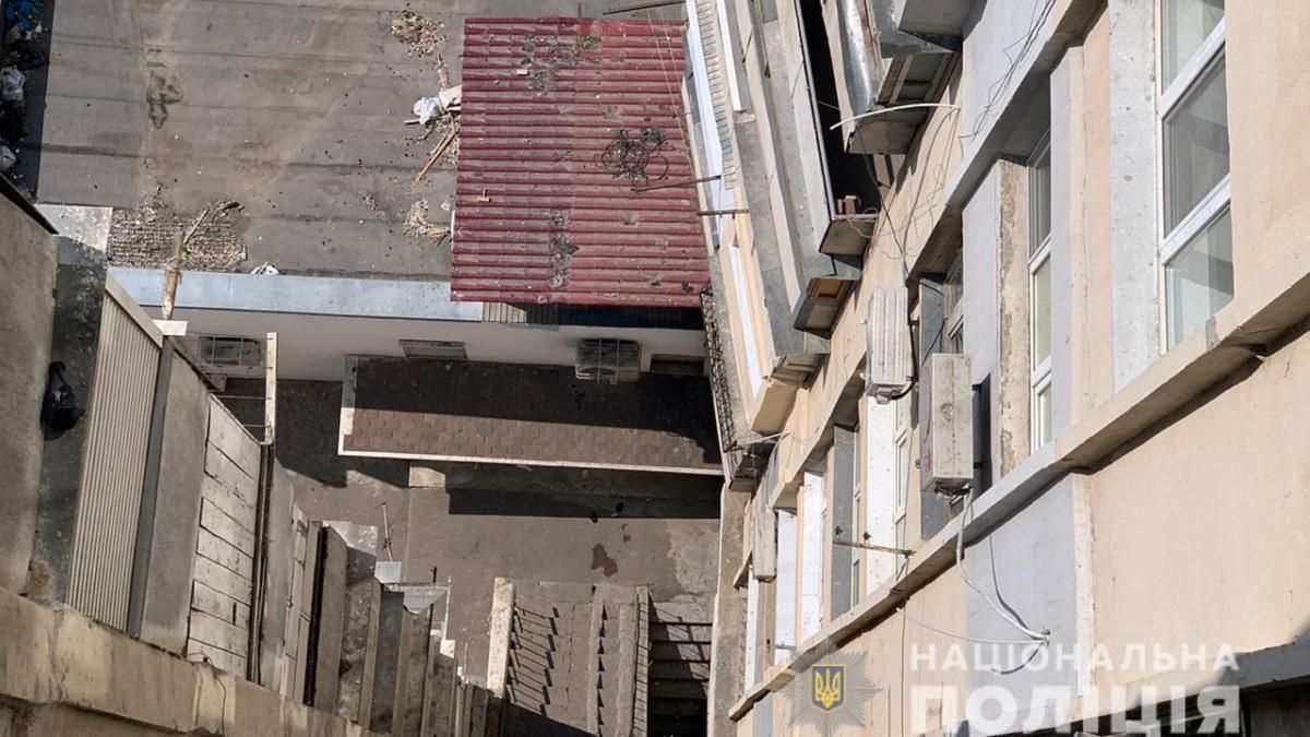 В Одесі депутат випав з 13-го поверху: підозрюють самогубство В Одесі депутат випав з 13-го поверху: підозрюють самогубство