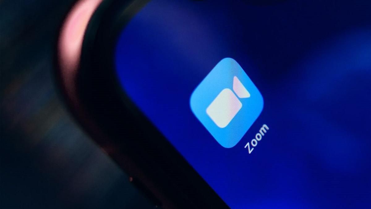 Zoom завищила цифру в 300 мільйонів щоденних користувачів: компанія вибачилася Zoom завищила цифру в 300 мільйонів щоденних користувачів: компанія вибачилася