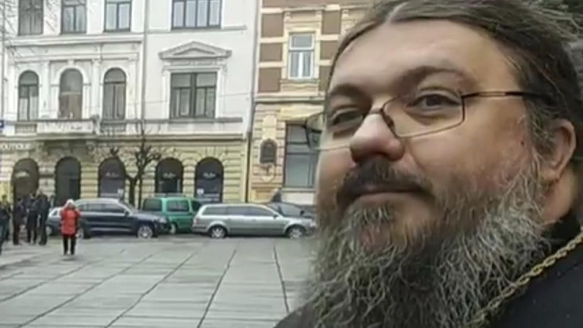Скандал УПЦ МП и Молодого Буковинца в Черновцах: видео
