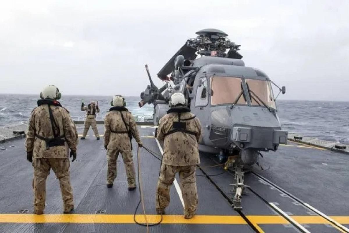 Падіння літака НАТО в Іонічному морі: пошуки екіпажу припинили