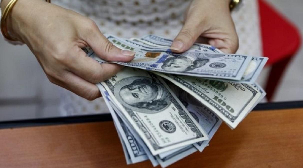 Сколько трудовые мигранты переведут в Украину в 2020 году: прогноз Сколько трудовые мигранты переведут в Украину в 2020 году: прогноз