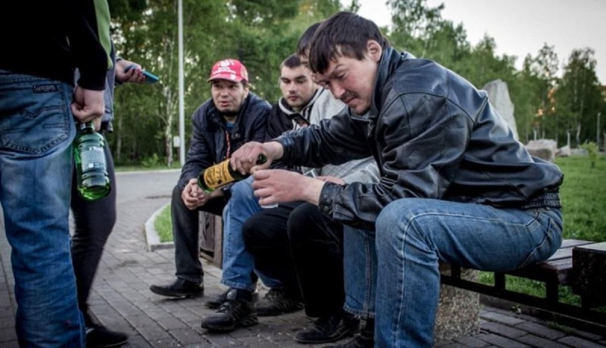 Из-за коронавируса россияне стали пить еще больше Из-за коронавируса россияне стали пить еще больше