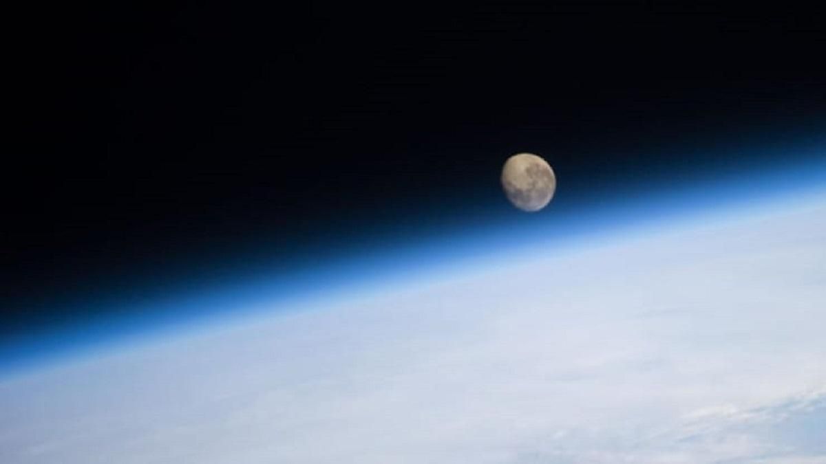 Ілон Маск та Джефф Безос отримали шанс відправити людей на Місяць
