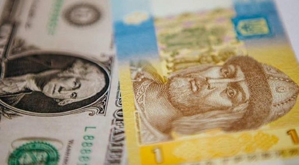 Почему падает курс доллара: объяснение НБУ Почему падает курс доллара: объяснение НБУ