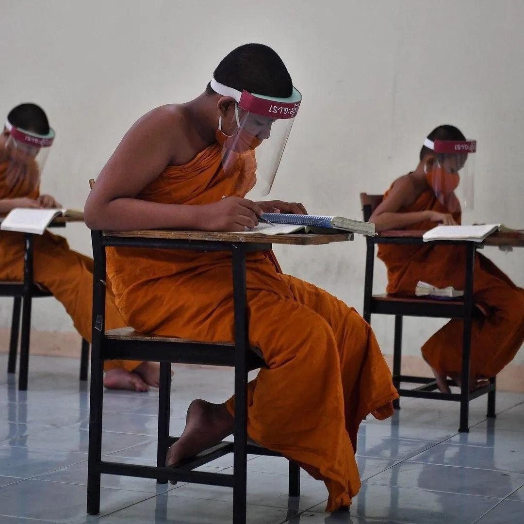 Монахи у Бангкоку