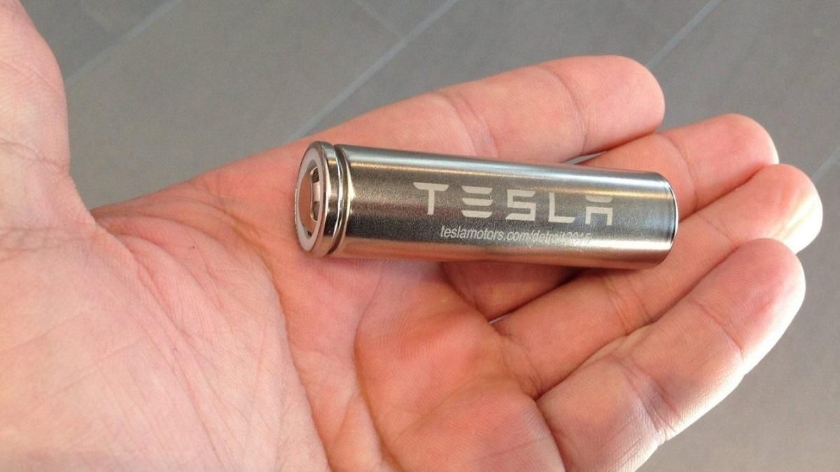 Tesla виготовлятиме власні акумулятори: компанія закупила обладнання