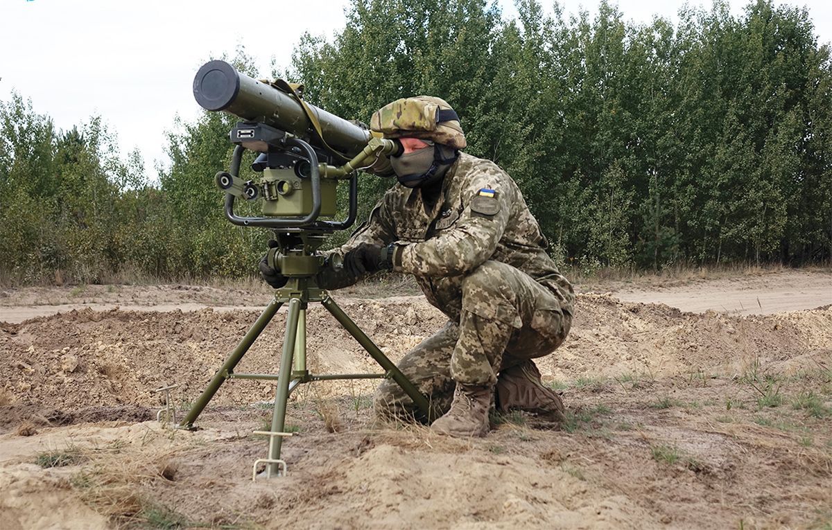 Українські військові знищили вогневу точку російських окупантів на Донбасі: відео Українські військові знищили вогневу точку російських окупантів на Донбасі: відео