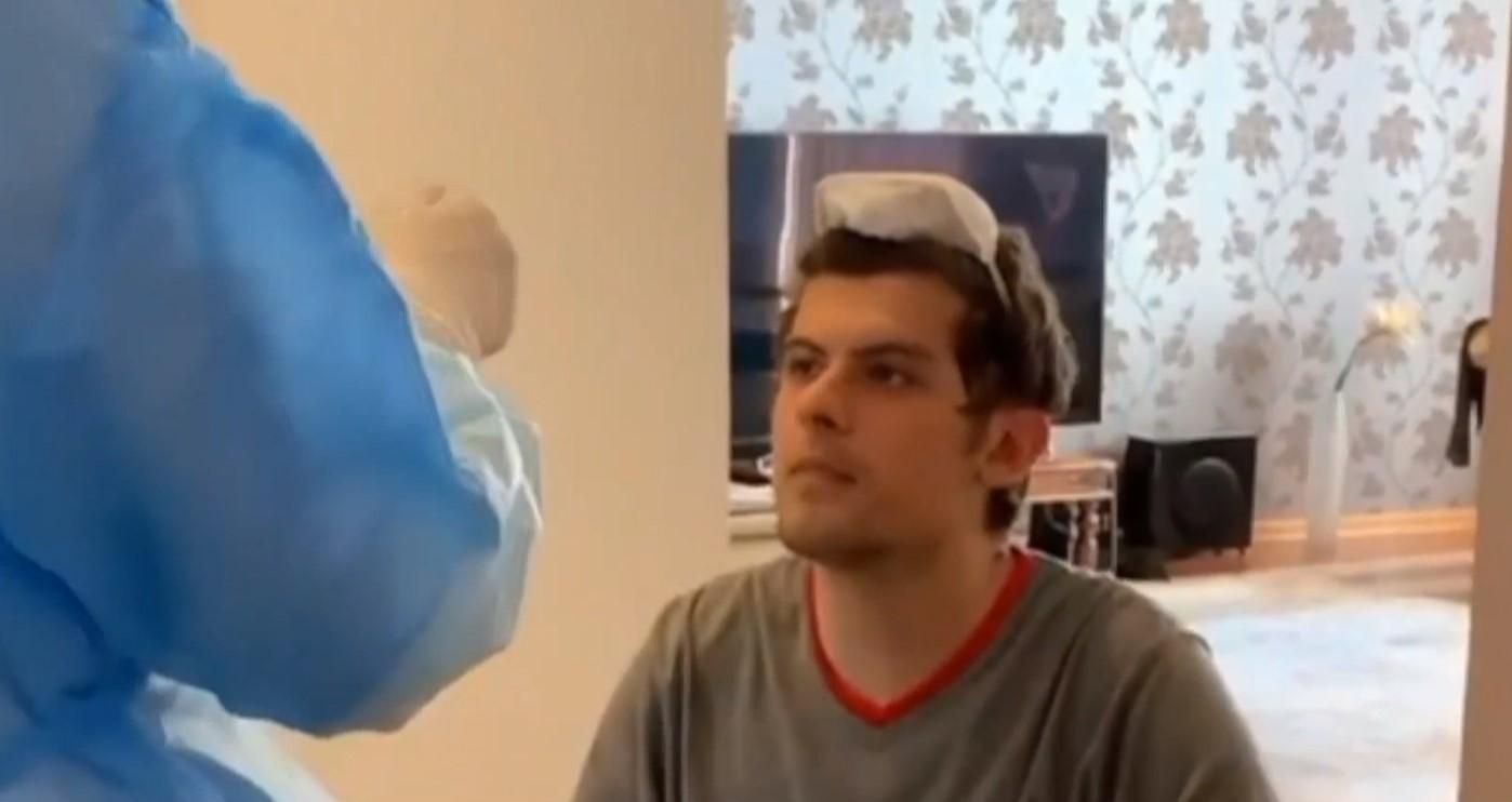 В Україні одужав пацієнт, який найдовше хворів на коронавірус В Україні одужав пацієнт, який найдовше хворів на коронавірус