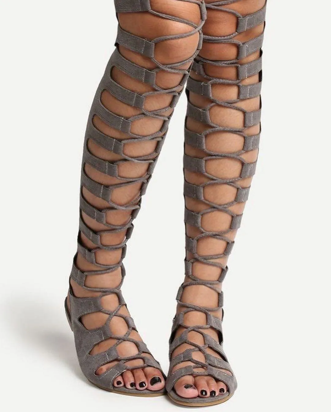 Сандалі-гладіатори вже давно не в тренді Сандалі-гладіатори вже давно не в тренді