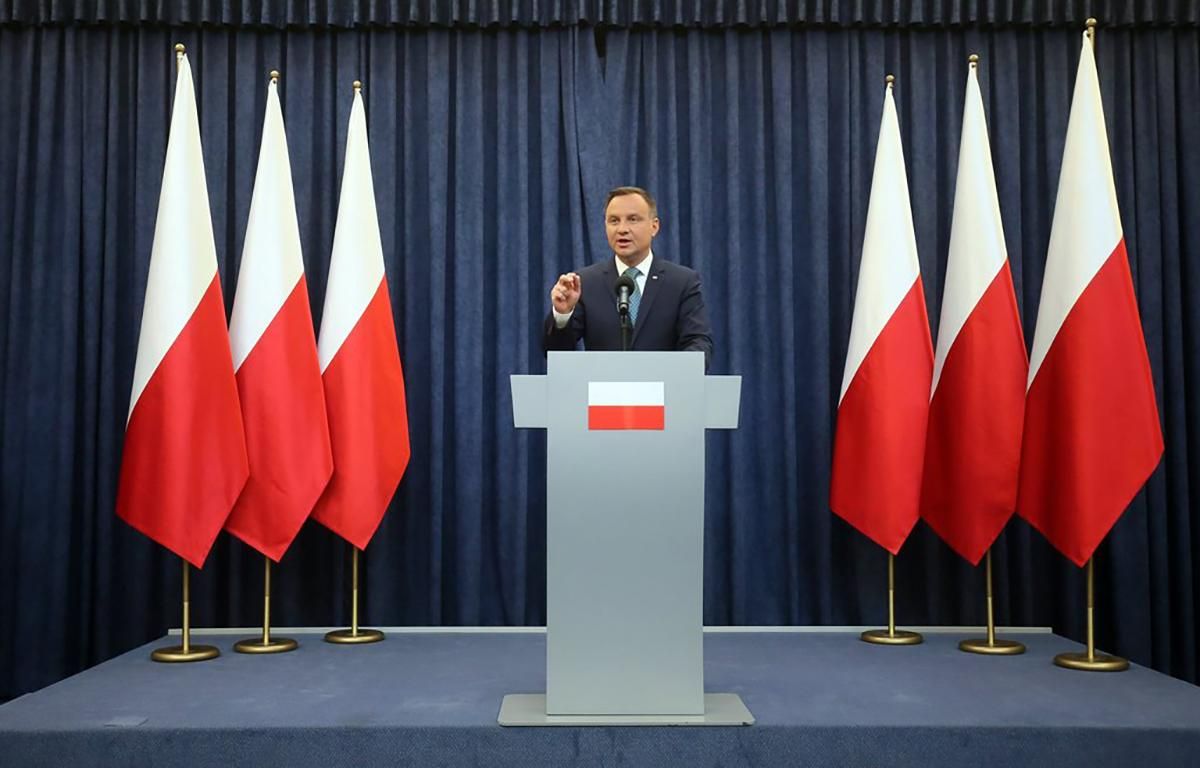 Вибори президента Польщі поштою 2020 – Дуда підписав закон
