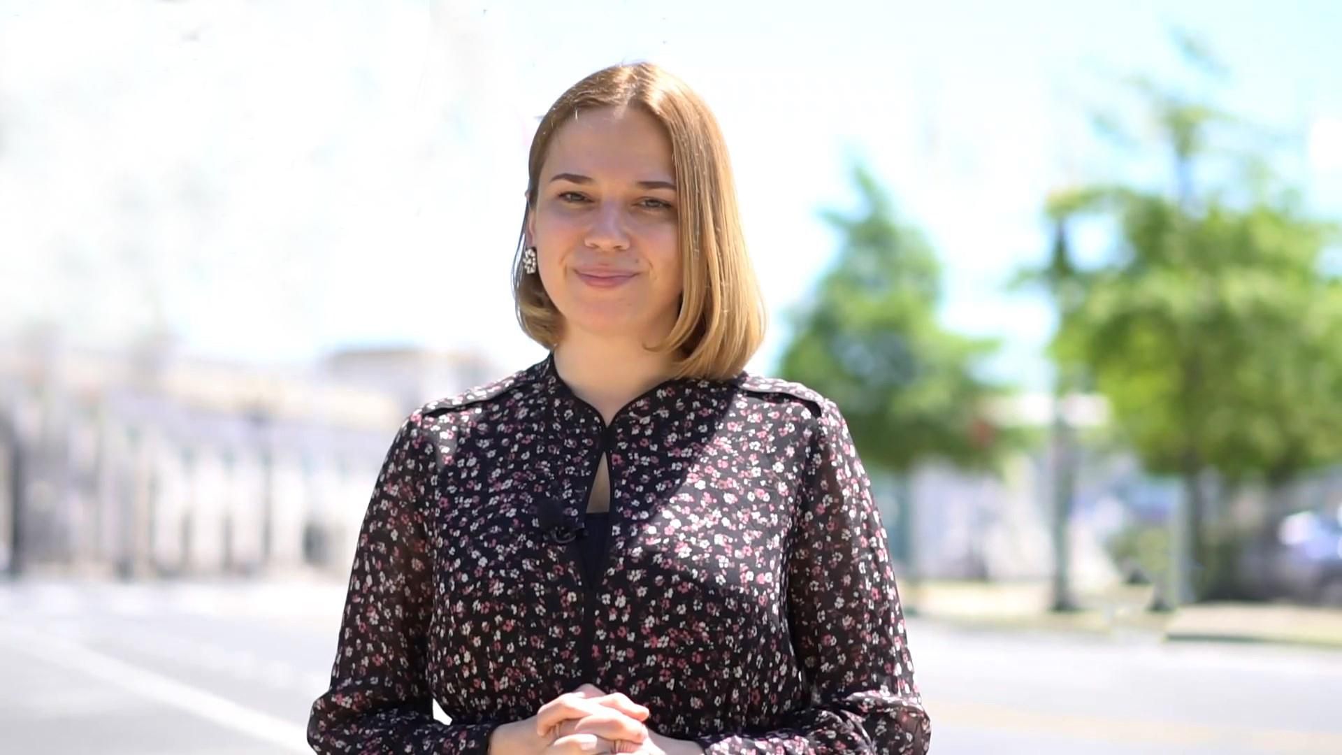 Голос Америки: Владелицу парикмахерской в США посадили из-за нарушения карантина Голос Америки: Владелицу парикмахерской в США посадили из-за нарушения карантина