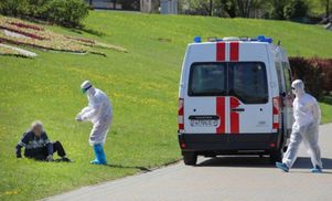 На репетиції параду в Мінську затримали хворого на COVID-19: що відомо