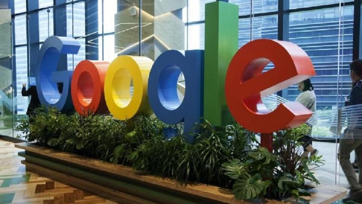 Співробітники Google та Facebook працюватимуть віддалено до кінця року