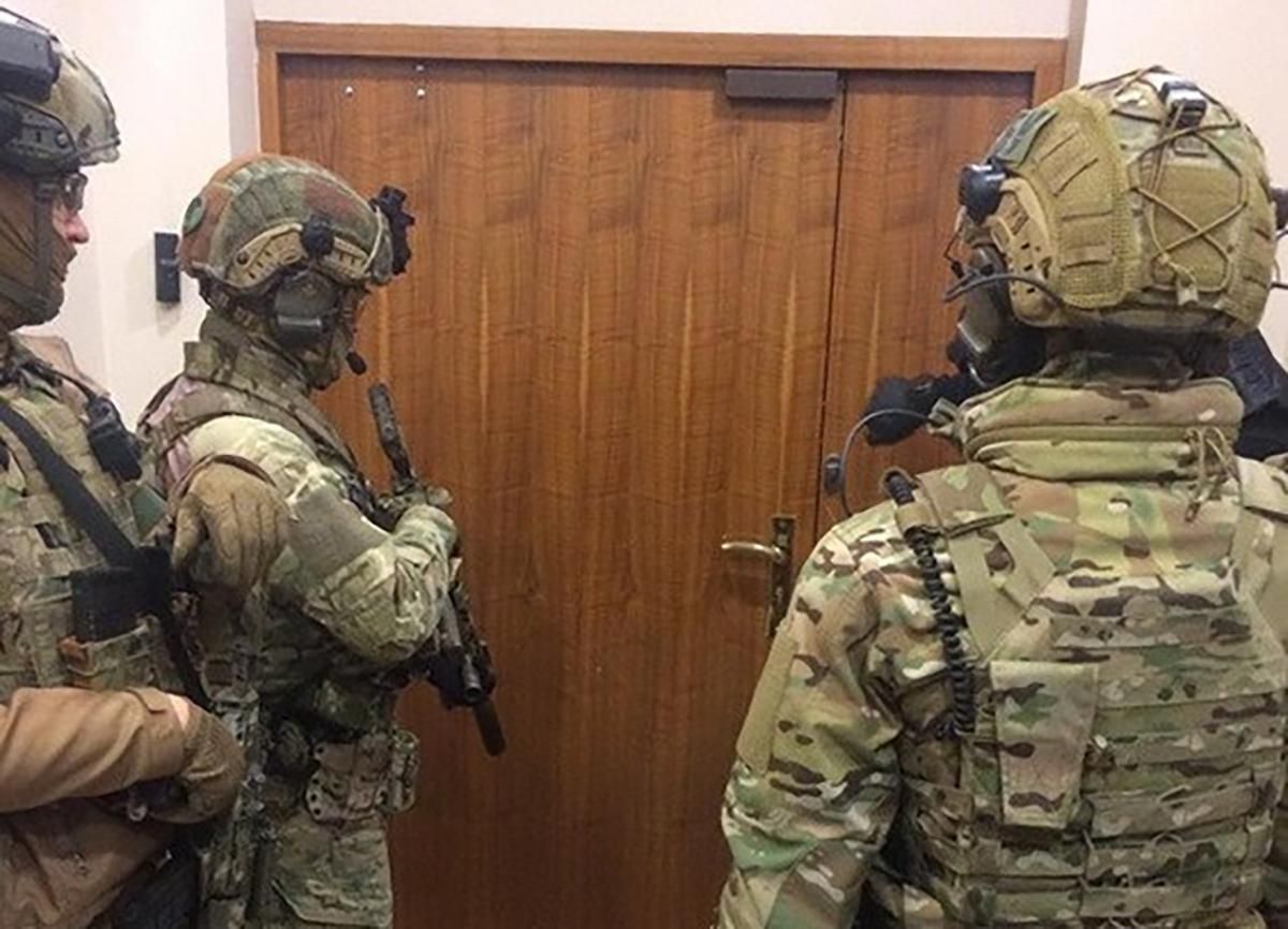 Обыски СБУ у налоговиков 2020 - нелегальные счета Обыски СБУ у налоговиков 2020 - нелегальные счета