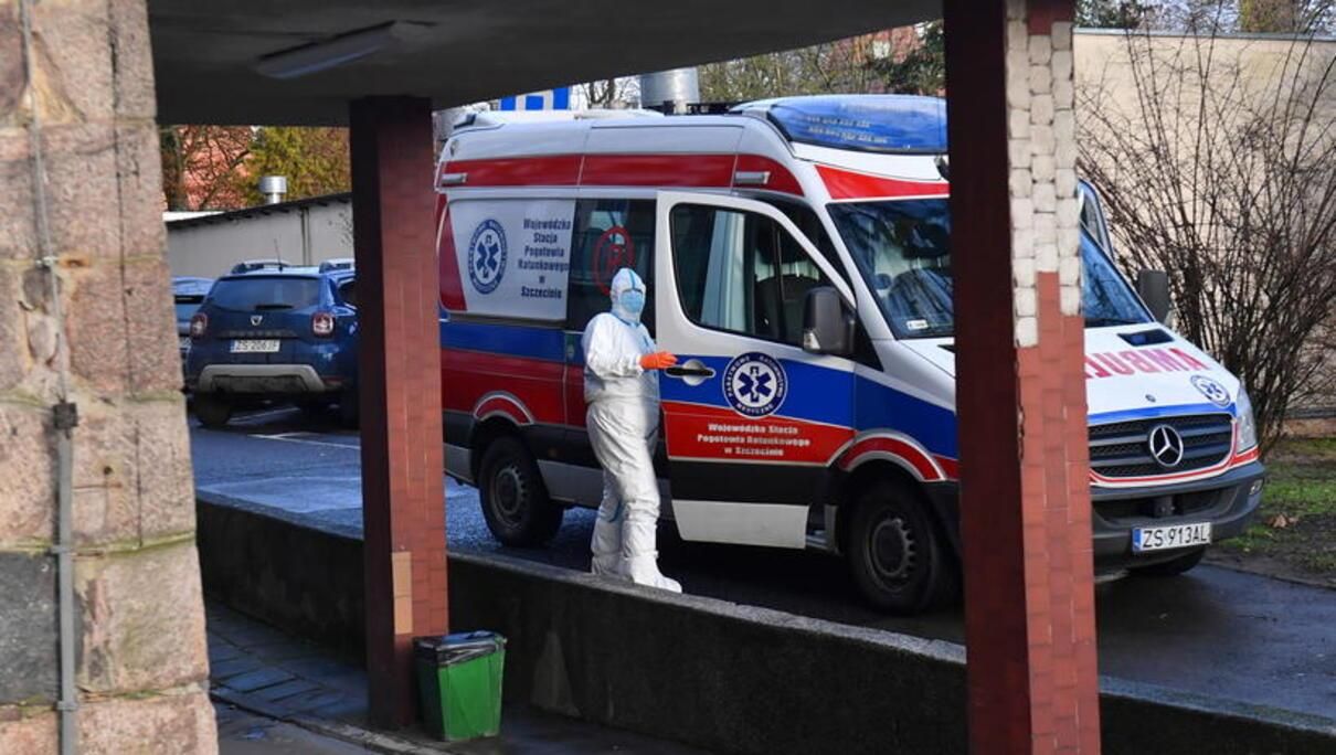 Польща призупинила вихід з карантину Польща призупинила вихід з карантину