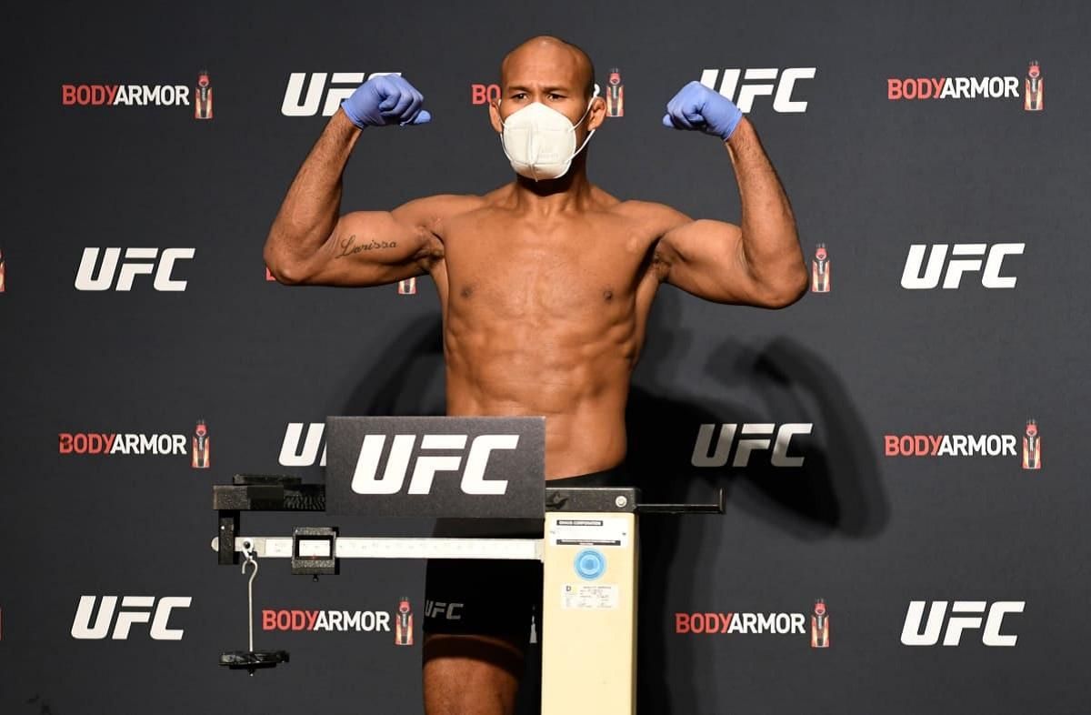 Один з боїв UFC 249 скасовано: коронавірус виявили у трьох людей
