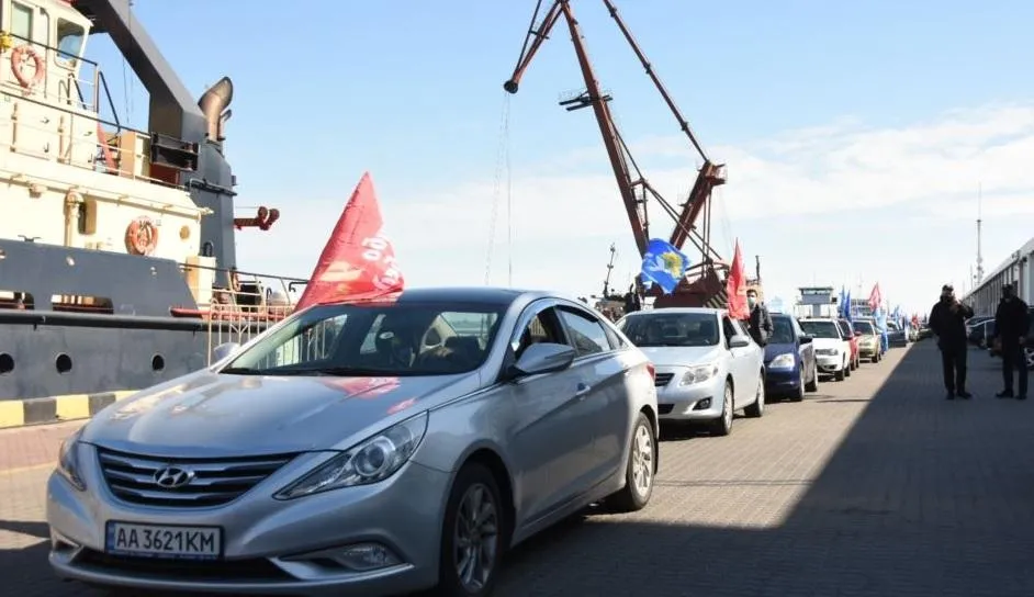 Правоохоронці заблокували велопробіг ОПЗЖ Правоохоронці заблокували велопробіг ОПЗЖ