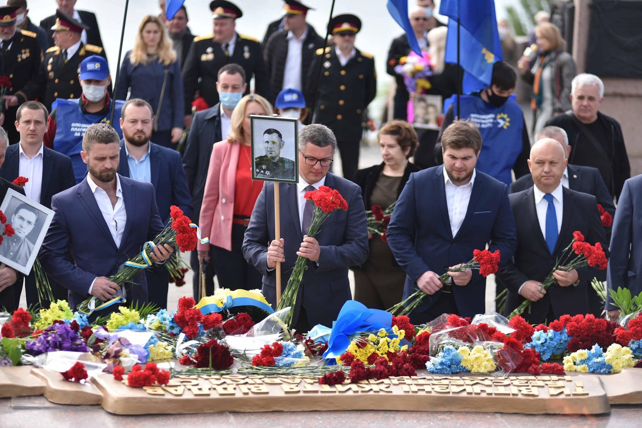 У Херсоні на 9 травня масові порушення: депутат-організатор отримав протокол У Херсоні на 9 травня масові порушення: депутат-організатор отримав протокол