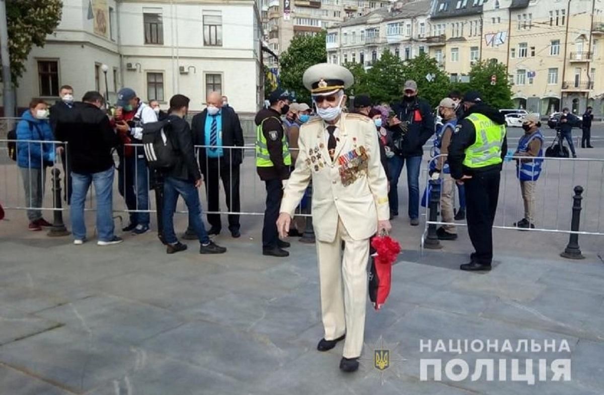 Автопробеги и дезинфекция парка Славы: как в Киеве прошло 9 мая – фото и видео Автопробеги и дезинфекция парка Славы: как в Киеве прошло 9 мая – фото и видео