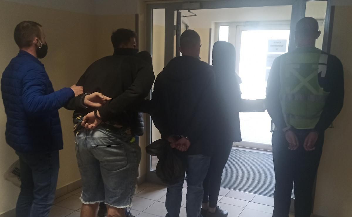 В Польше задержали шестерых украинских заробитчан: что известно В Польше задержали шестерых украинских заробитчан: что известно