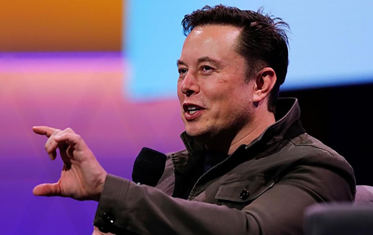 Скучный идиот: Маск на русском обозвал экс-министра США Скучный идиот: Маск на русском обозвал экс-министра США