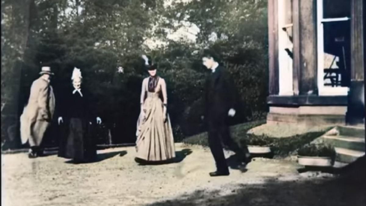 Нейросеть "реанимировала" самое старое из существующих видео Нейросеть "реанимировала" самое старое из существующих видео