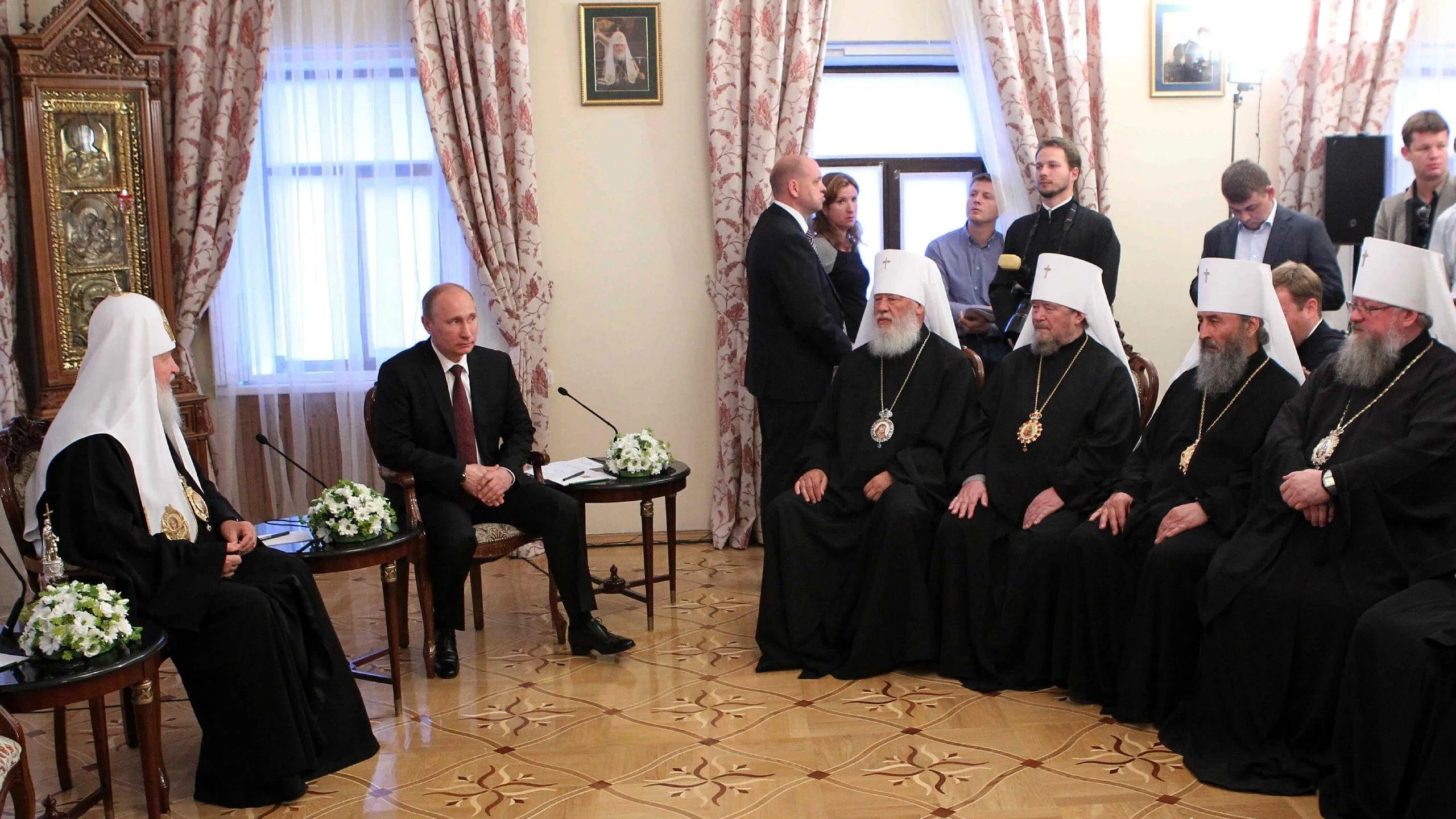 онуфрій путін кирило онуфрій путін кирило