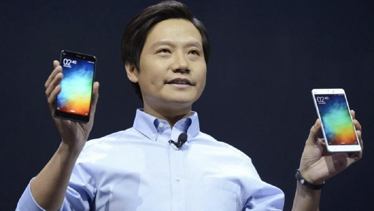 Председателя Xiaomi поймали на использовании iPhone Председателя Xiaomi поймали на использовании iPhone