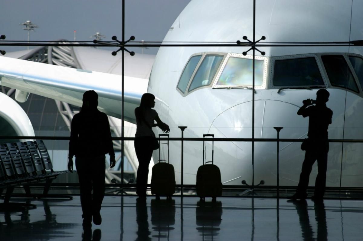 Три українські аеропорти потрапили у перелік "ризикованих" через коронавірус