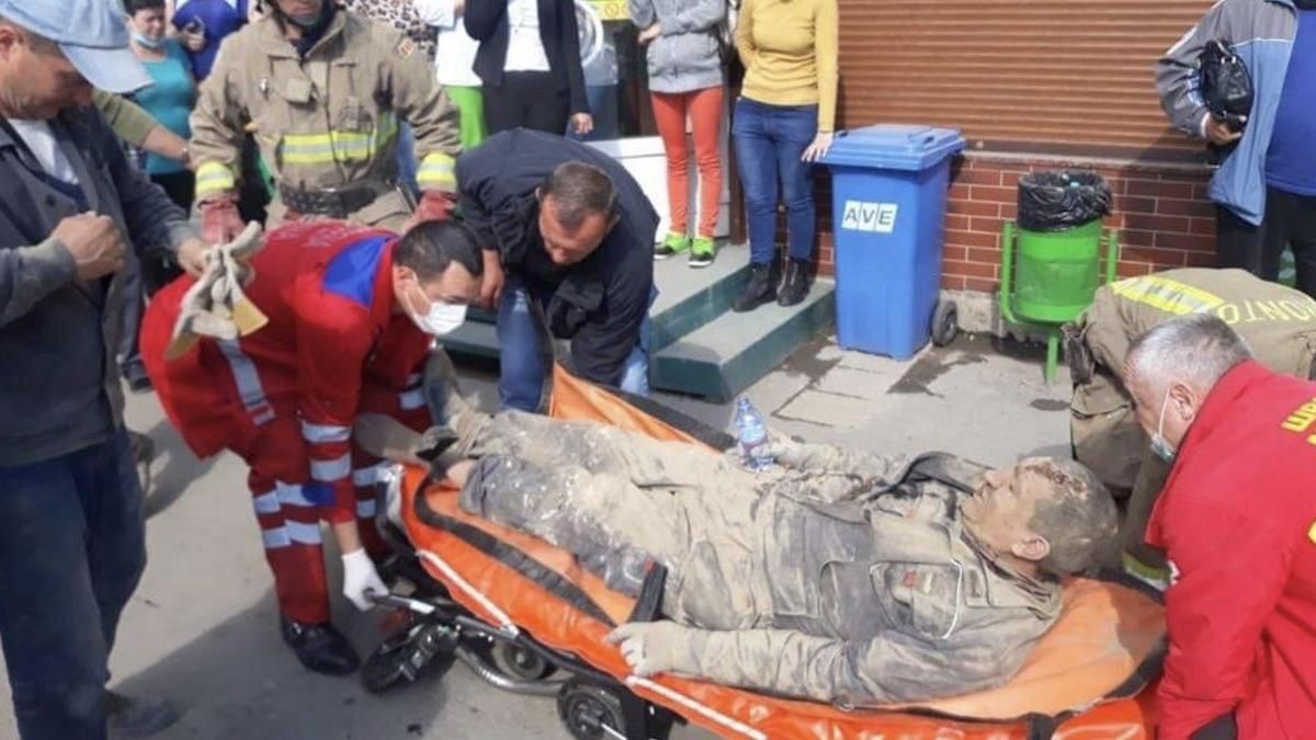 Обвал кінотеатру Промінь у Виноградові 14 травня 2020 – відео Обвал кінотеатру Промінь у Виноградові 14 травня 2020 – відео