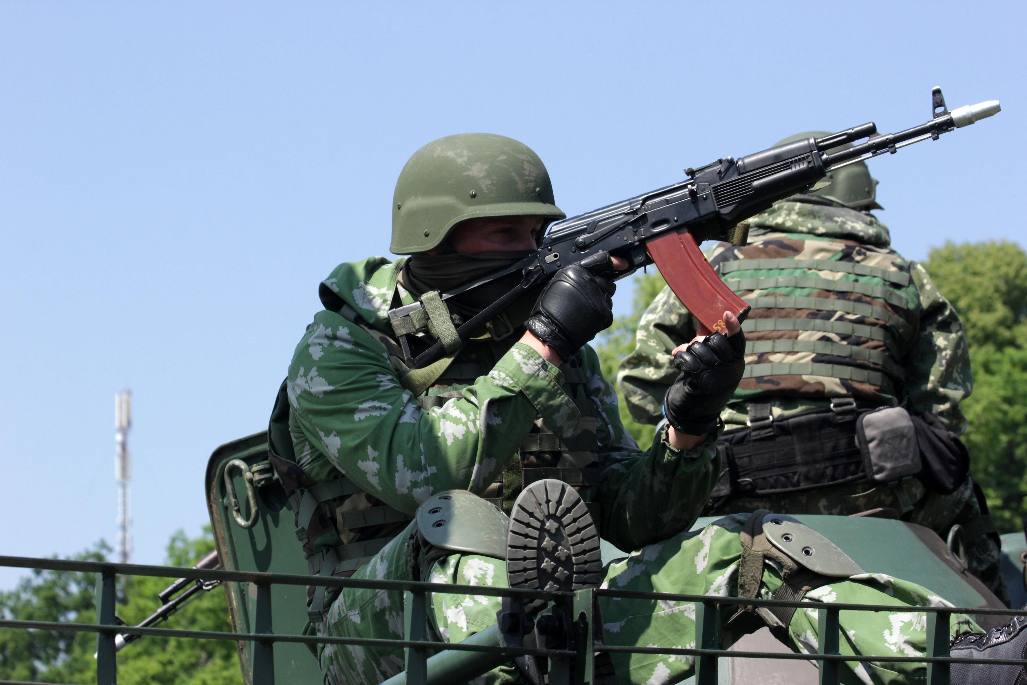 Доба на Донбасі не була тихою: бойовики 11 разів гатили забороненою зброєю