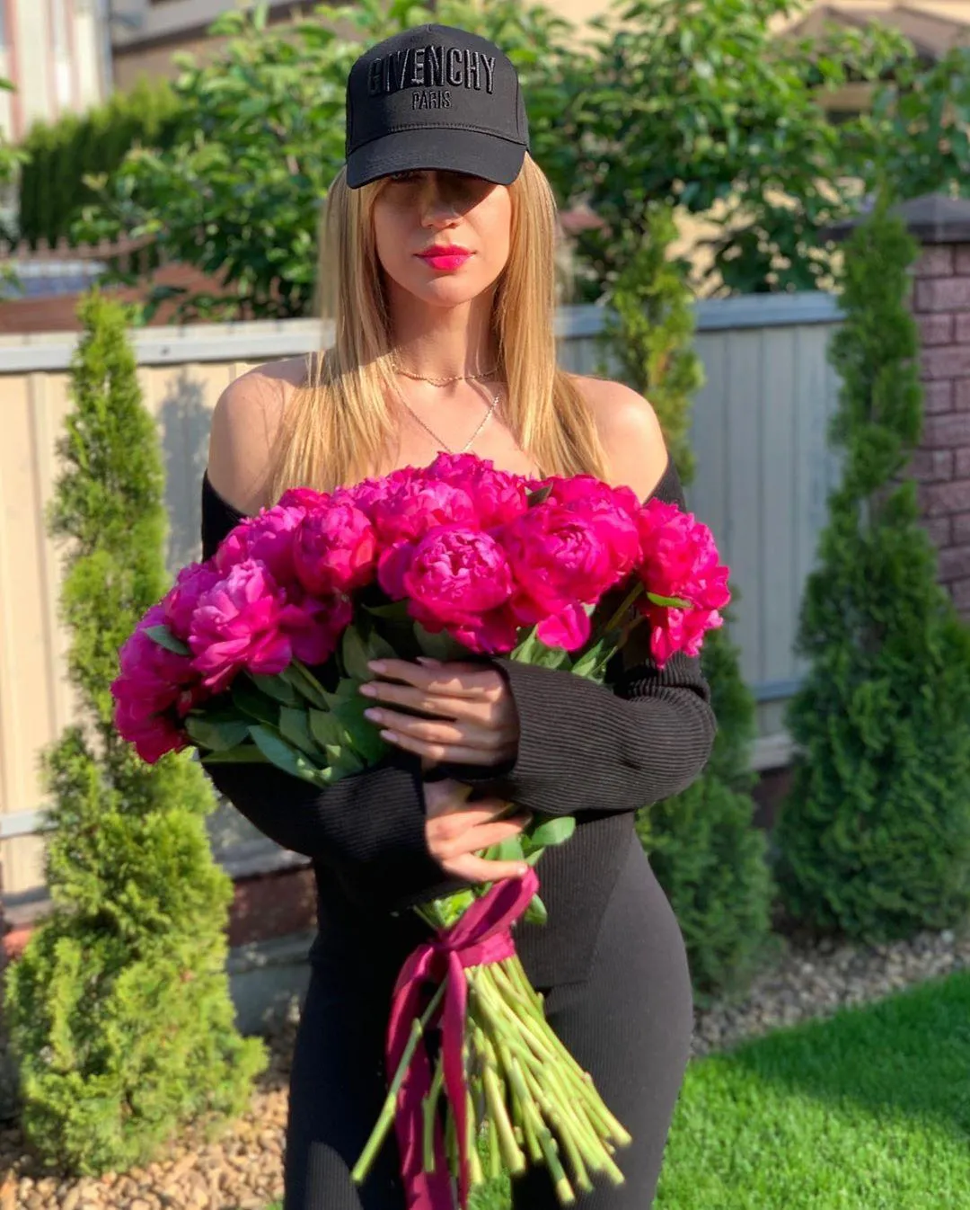 леся нікітюк леся нікітюк