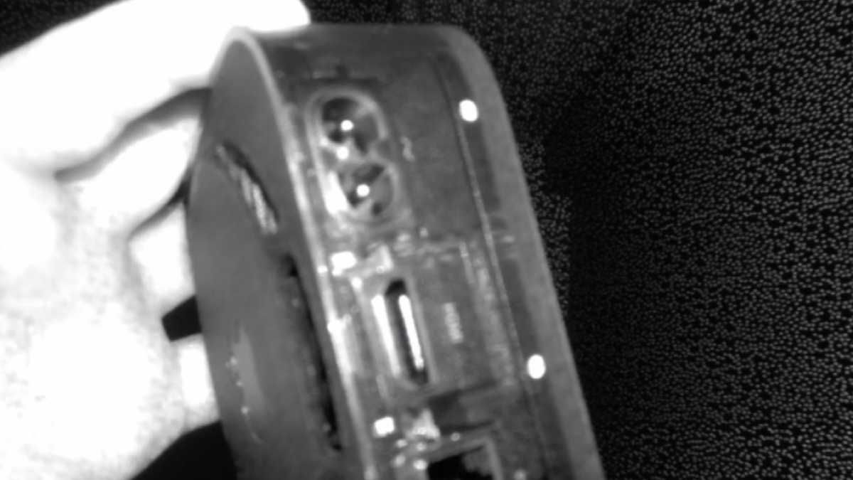 Рентгенівський зір має і камера iPhone: фото Рентгенівський зір має і камера iPhone: фото