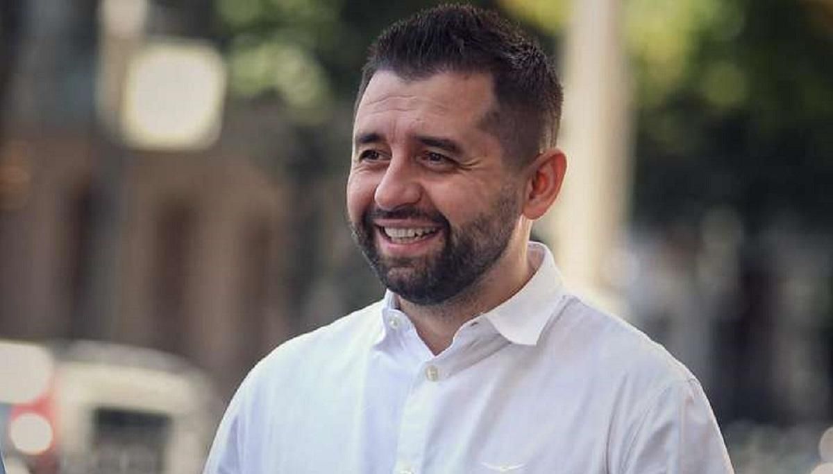 У цьому, можливо, є сенс: що у "Слузі народу" кажуть про інтерв'ю Гордона та Гіркіна У цьому, можливо, є сенс: що у "Слузі народу" кажуть про інтерв'ю Гордона та Гіркіна