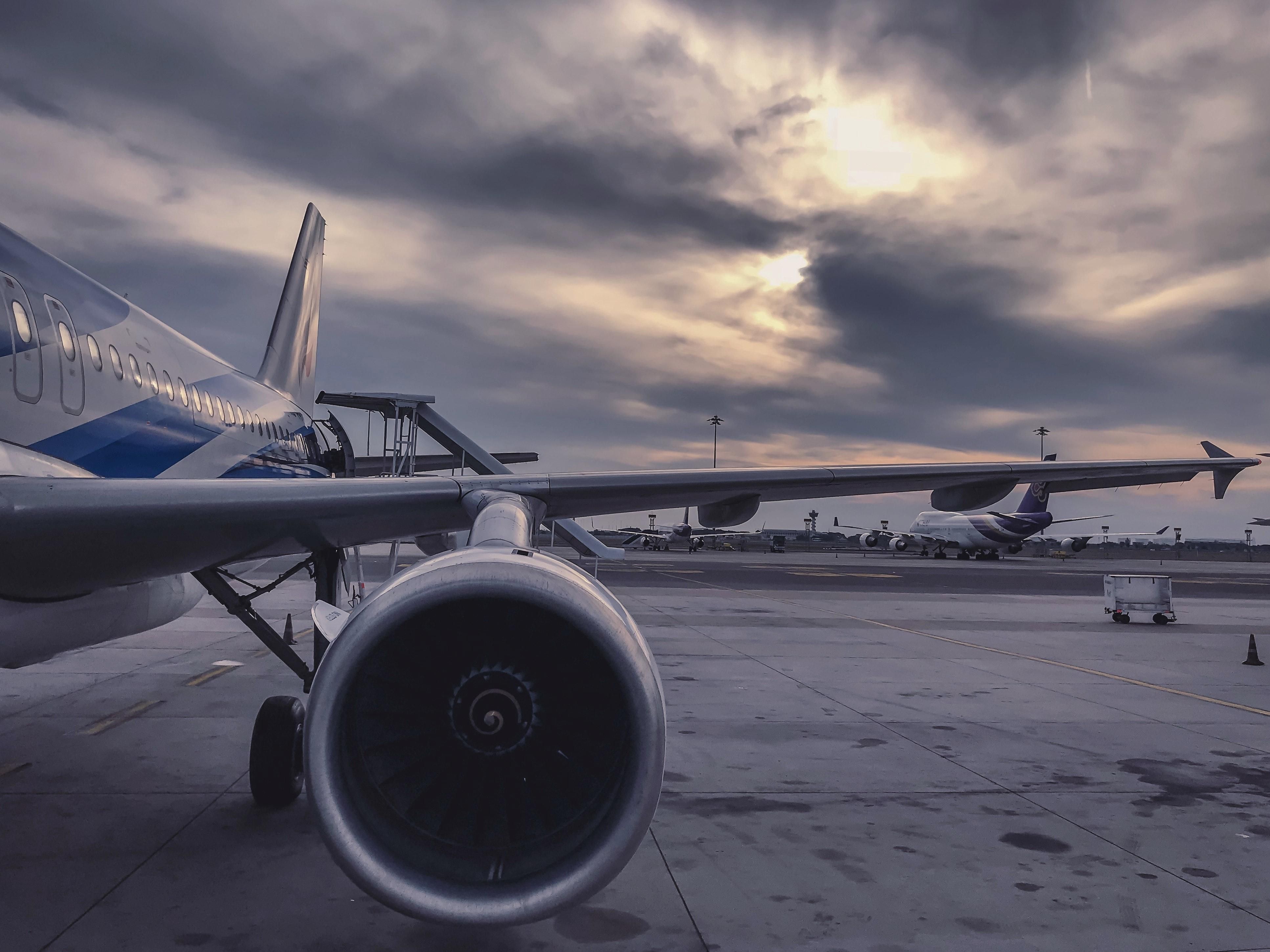 Когда авиакомпании выйдут на докарантинный уровень перевозок: интересные прогнозы