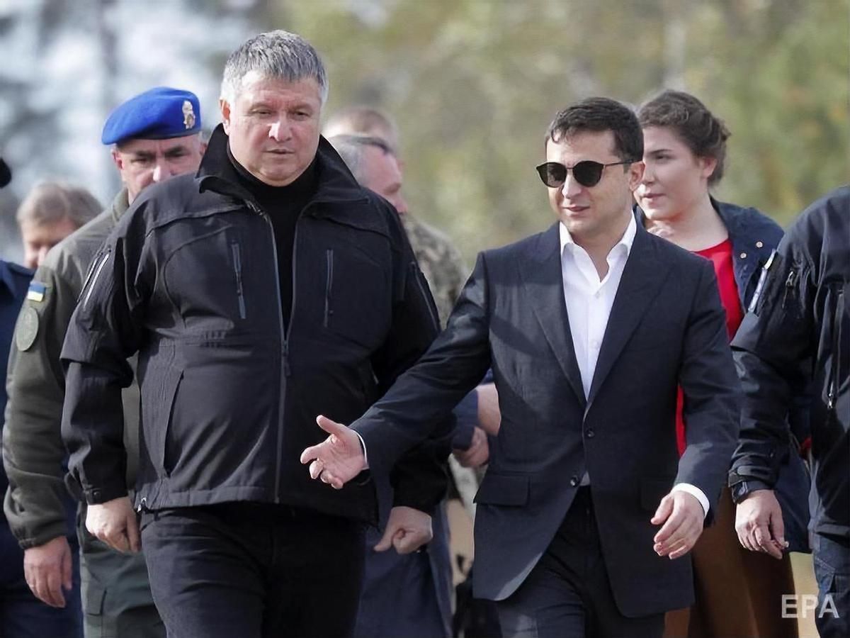 Зеленський висловився про Авакова: Аваков – не мій кум, але повинен довести справу Шеремета до кінця Зеленський висловився про Авакова: Аваков – не мій кум, але повинен довести справу Шеремета до кінця