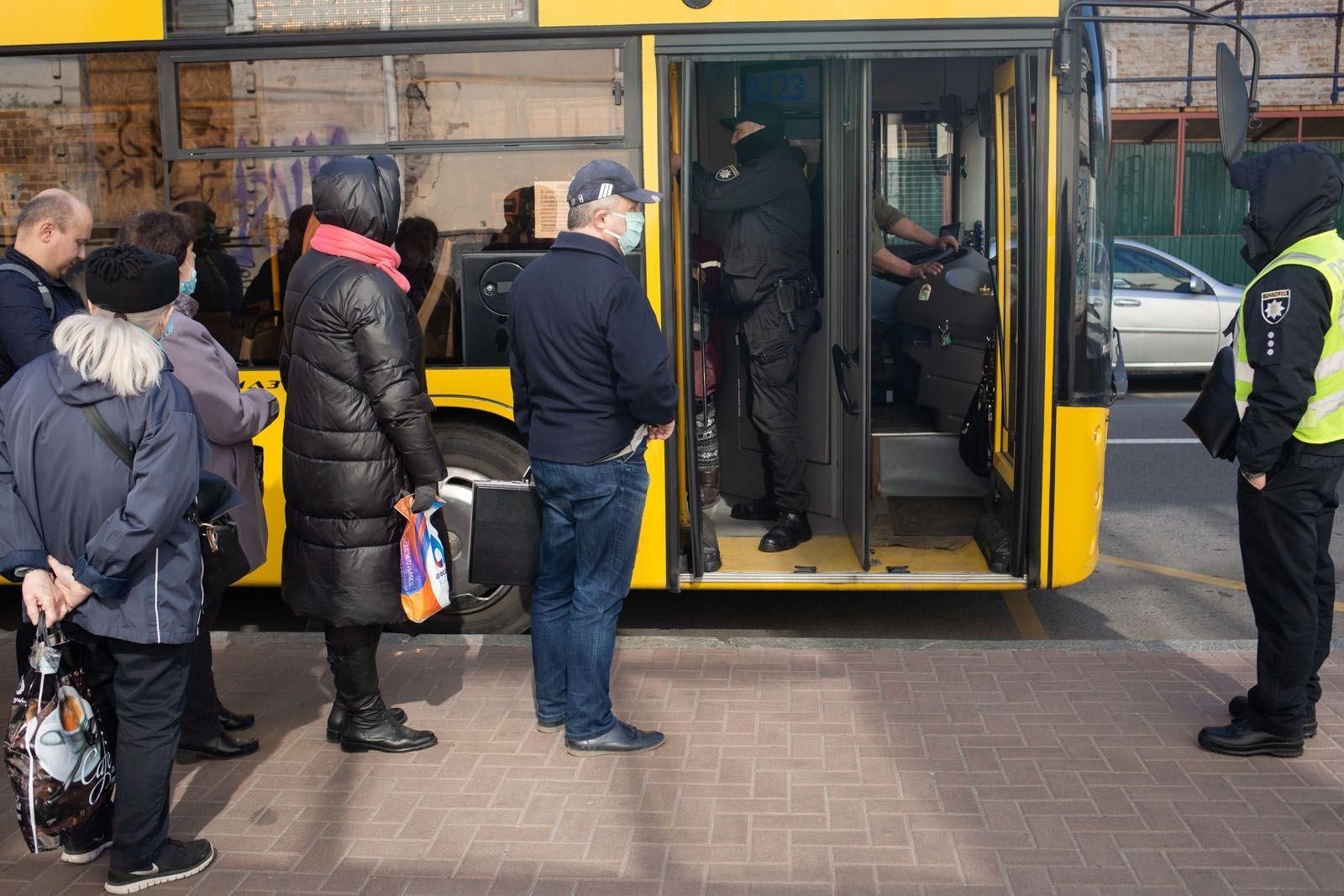 В Киеве создали группы, которые проводят проверку предприятий на соблюдение карантина