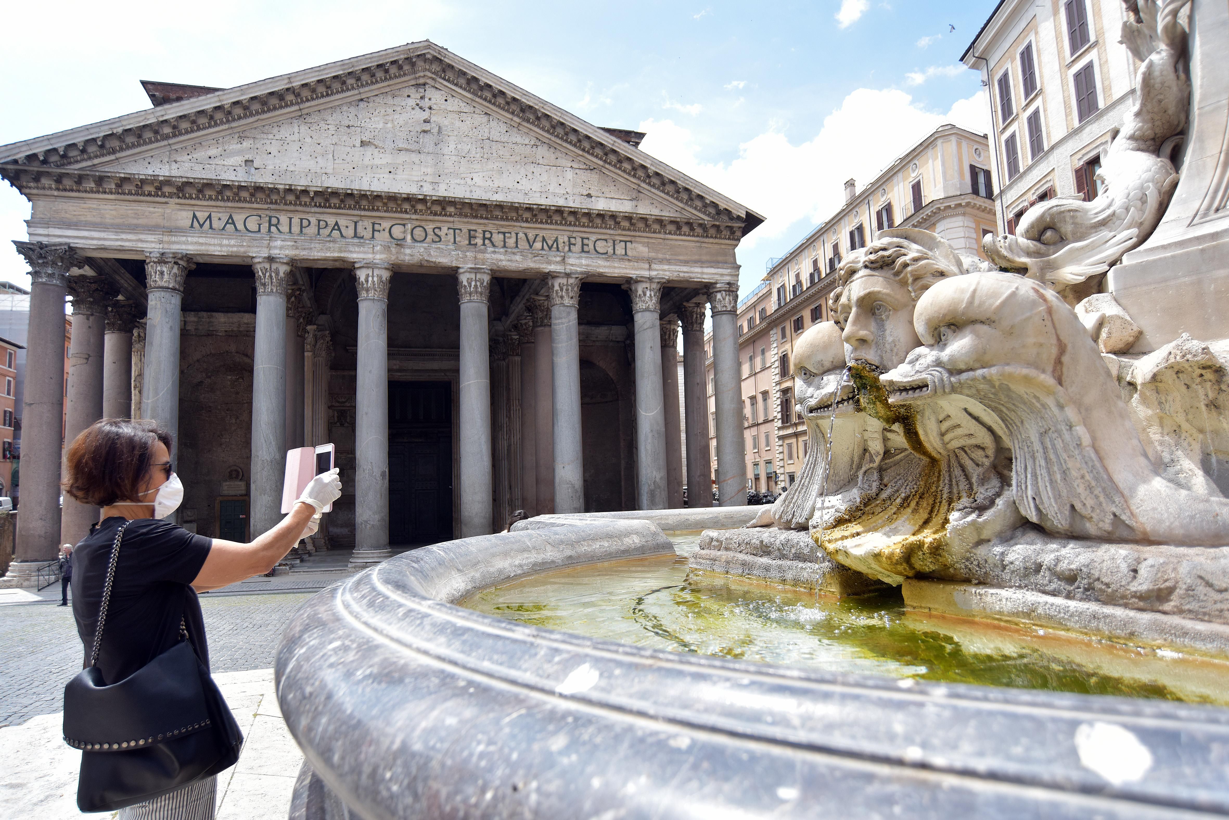 В Европе хотят как можно быстрее восстановить туризм В Европе хотят как можно быстрее восстановить туризм