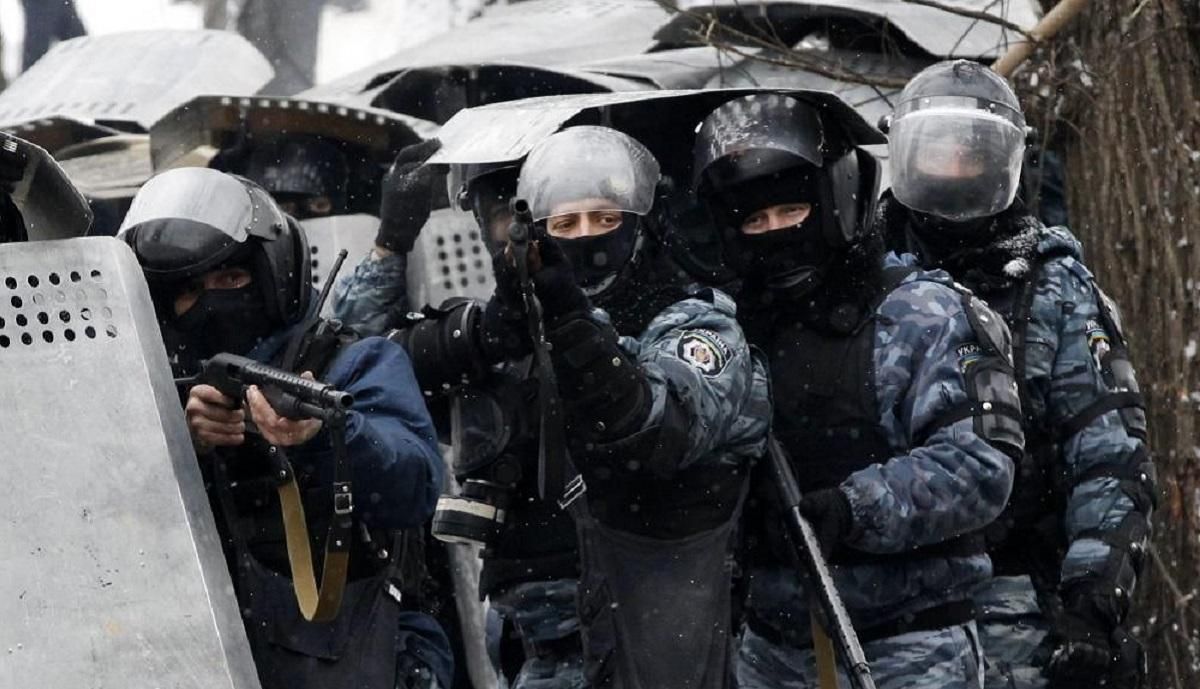 Це допоможе виправдати майданівців: двом ексберкутівцям оголосили підозри Це допоможе виправдати майданівців: двом ексберкутівцям оголосили підозри