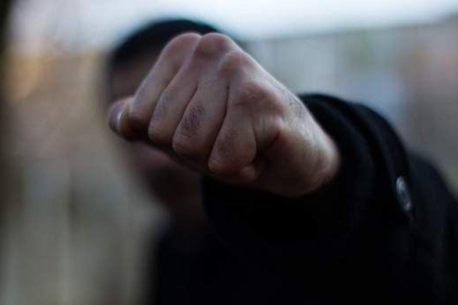 Жорстока бійка між "АТОшником" та "помічником депутата" у Харкові: всі деталі та відео (18+) Жорстока бійка між "АТОшником" та "помічником депутата" у Харкові: всі деталі та відео (18+)